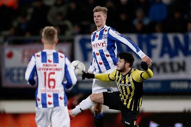 牙人陷入略 牙人陷入略