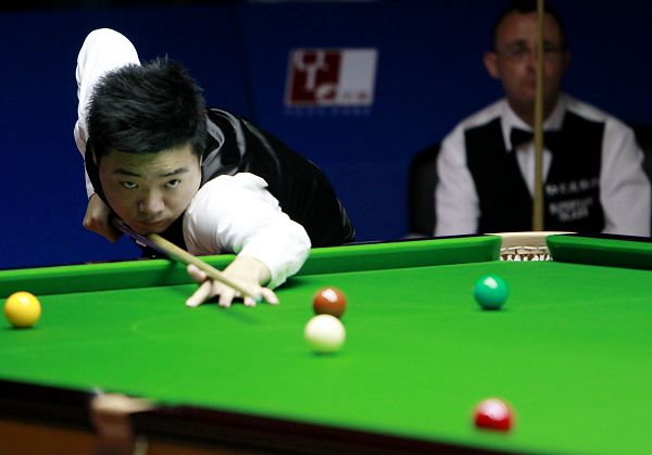 还在防守端 还在防守端